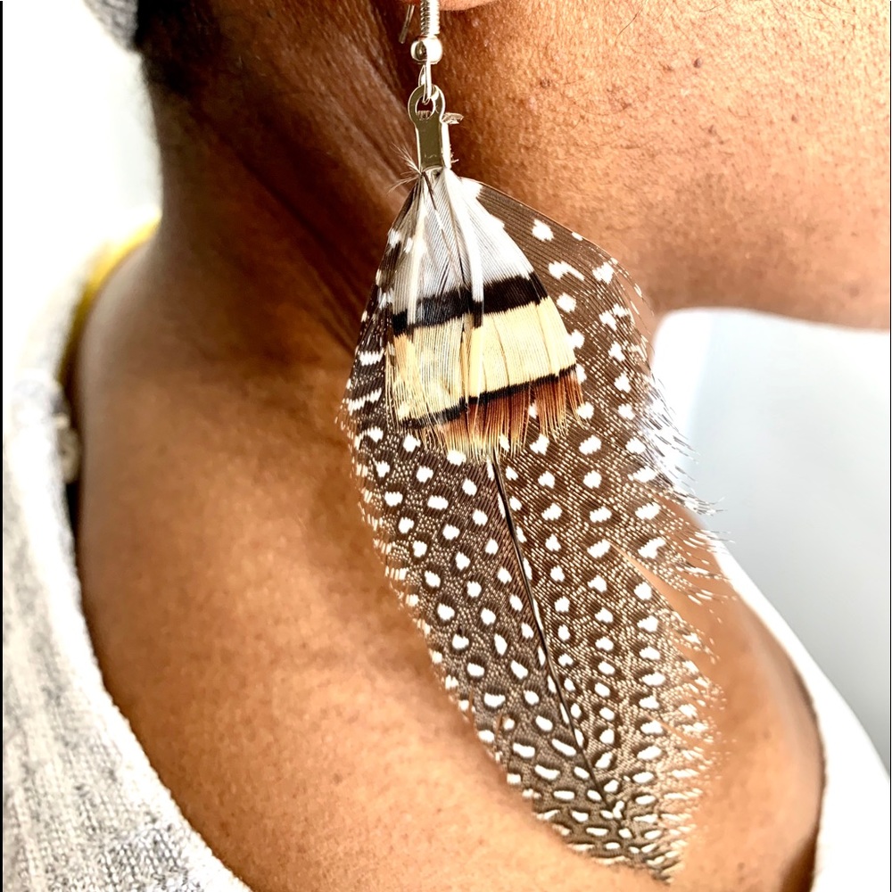 Feather earrings. 💥💥 costume jewelry💥💥 - Picture 3 of 3